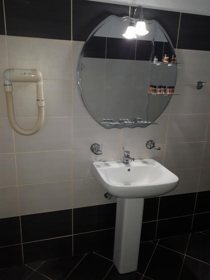 פראליה ראכון Hotel Scala מראה חיצוני תמונה